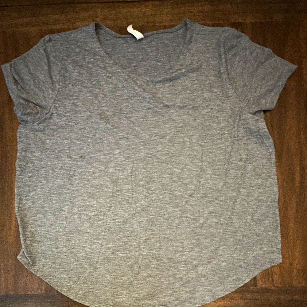 Under Armour Men's XL Gray Loose Fit SS Crew Neck Pocket Logo Tee